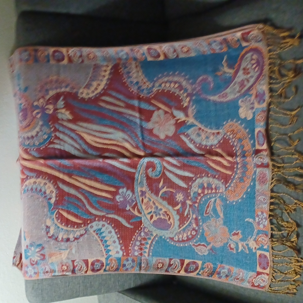 Large handmade 27x72 scarf/wrap (new w/o tags)
